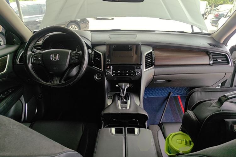 Used Honda Avancier 2017 240TURBO Two-Wheel Drive Comfort Version Center Console