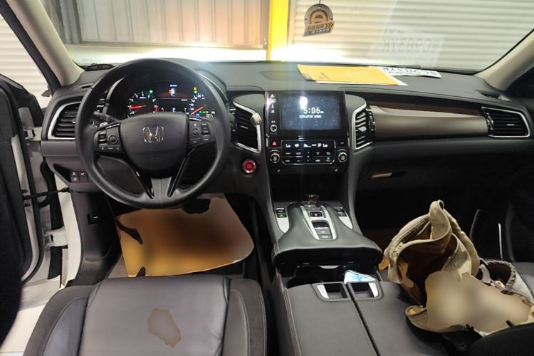Used Honda Avancier 2017 370TURBO 2WD Luxury Edition Center Console