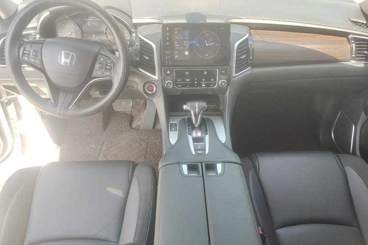 Used Honda Avancier 2017 240TURBO Two-Wheel Drive Comfort Version Center Console