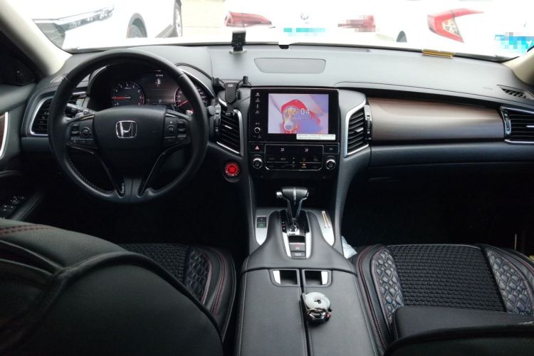 Used Honda Avancier 2017 240TURBO Two-Wheel Drive Premium Edition Center Console
