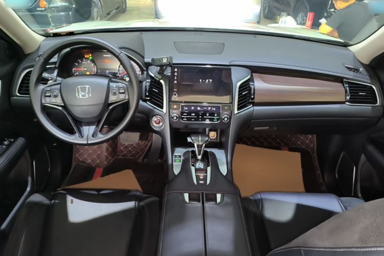 Used Honda Avancier 2017 240TURBO Two-Wheel Drive Comfort Version Center Console