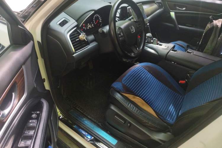 Used Honda Avancier 2017 240TURBO Two-Wheel Drive Elite Edition Driver Seat