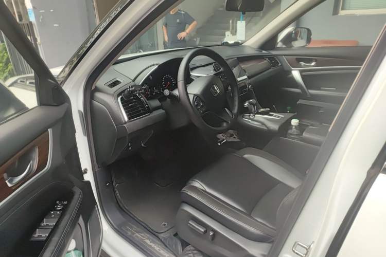 Used Honda Avancier 2017 240TURBO Two-Wheel Drive Luxury Edition Driver Seat