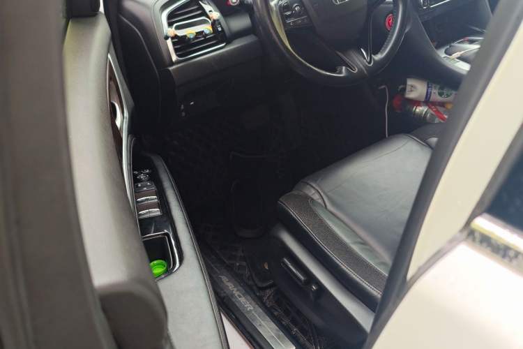 Used Honda Avancier 2017 370TURBO 2WD Luxury Edition Driver Seat