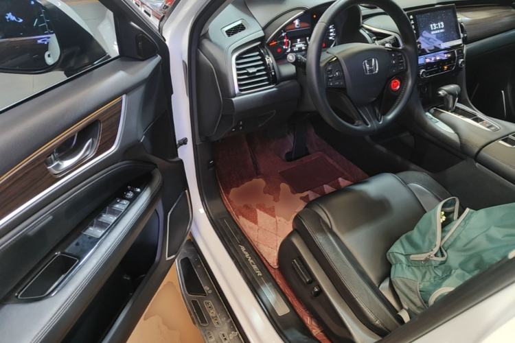 Used Honda Avancier 2017 240TURBO Two-Wheel Drive Premium Edition Driver Seat