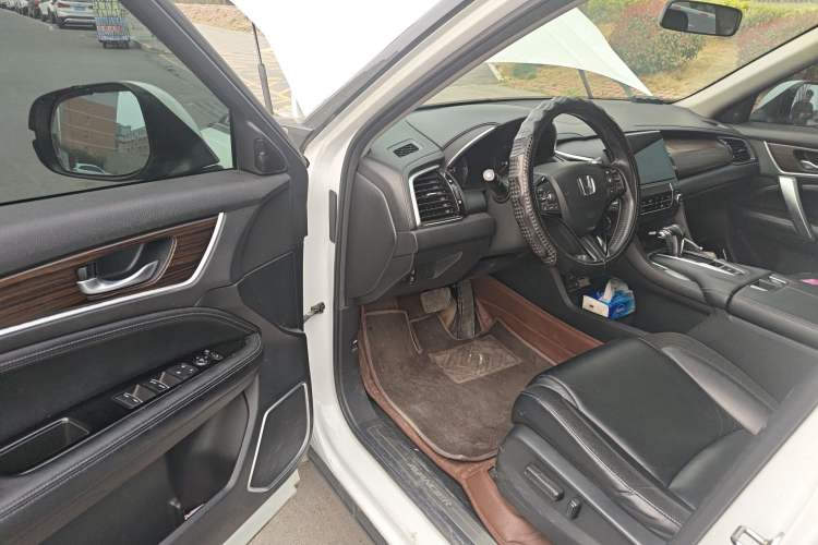 Used Honda Avancier 2017 240TURBO Two-Wheel Drive Luxury Edition Driver Seat