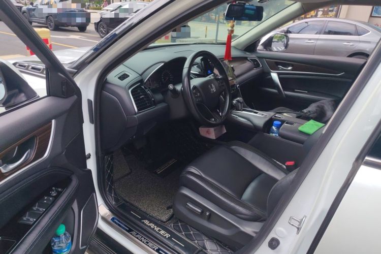 Used Honda Avancier 2017 240TURBO Two-Wheel Drive Premium Edition Driver Seat