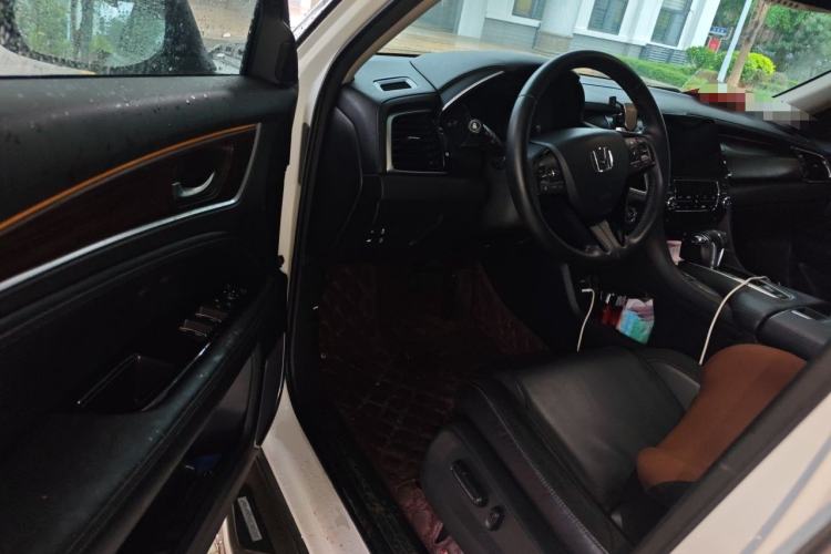 Used Honda Avancier 2017 240TURBO Two-Wheel Drive Premium Edition Driver Seat