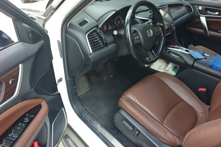 Used Honda Avancier 2017 370TURBO 2WD Luxury Edition Driver Seat