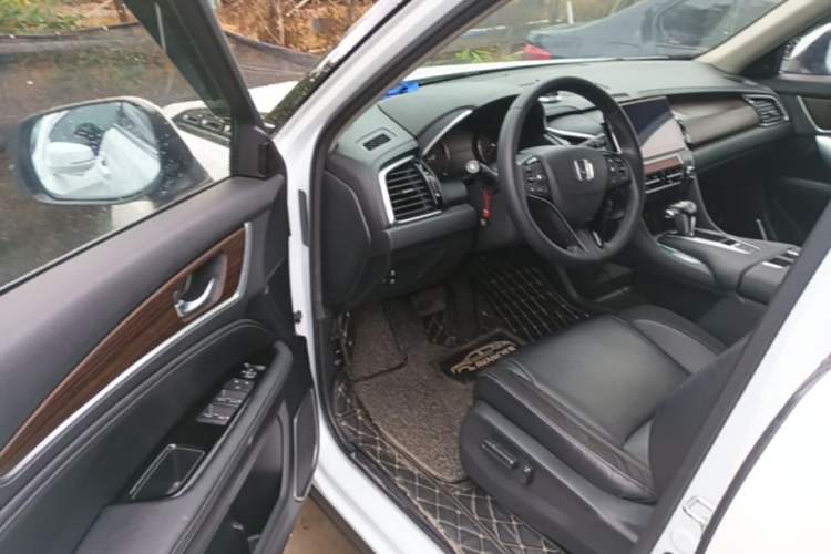 Used Honda Avancier 2017 240TURBO Two-Wheel Drive Luxury Edition Driver Seat