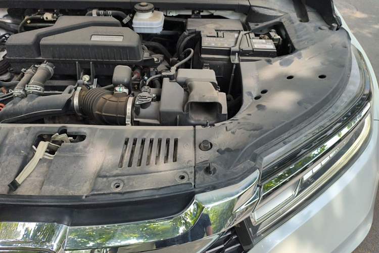 Used Honda Avancier 2017 240TURBO Two-Wheel Drive Premium Edition Engine Bay Left