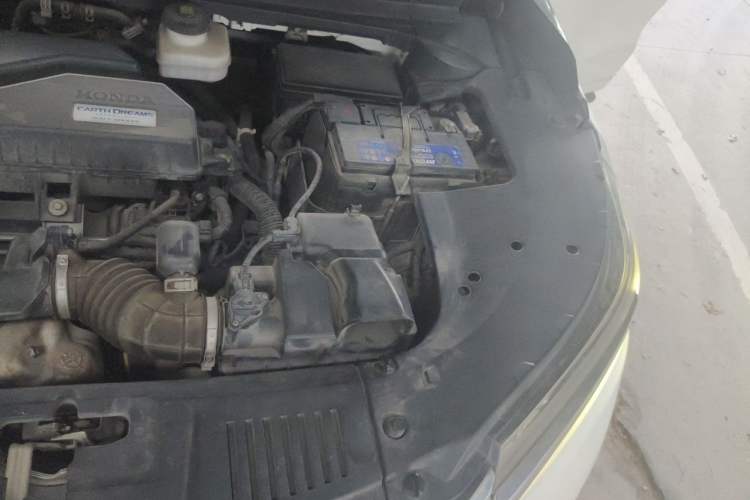Used Honda Avancier 2017 240TURBO Two-Wheel Drive Premium Edition Engine Bay Left
