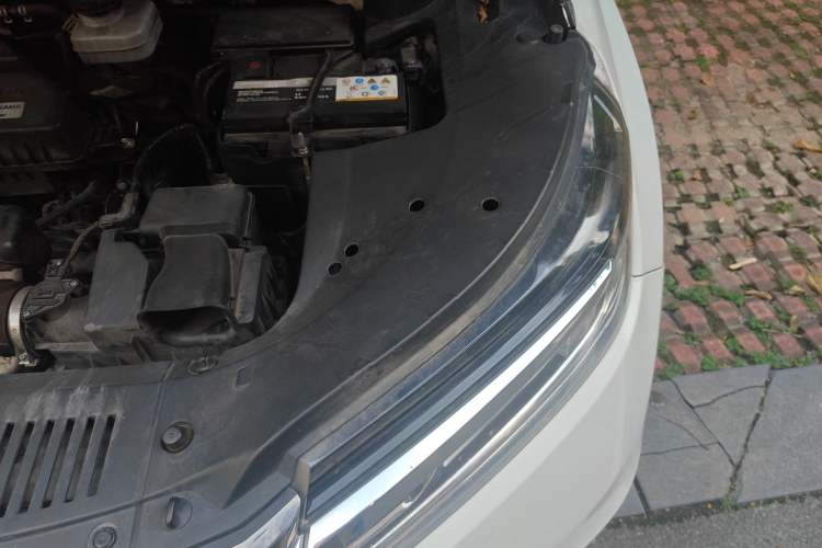 Used Honda Avancier 2017 240TURBO Two-Wheel Drive Elite Edition Engine Bay Left