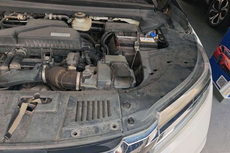 Used Honda Avancier 2017 240TURBO Two-Wheel Drive Premium Edition Engine Bay Left