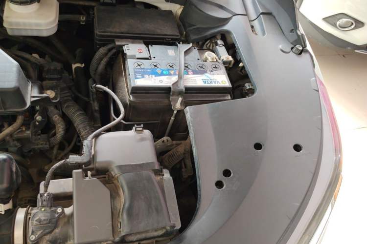 Used Honda Avancier 2017 240TURBO Two-Wheel Drive Comfort Version Engine Bay Left