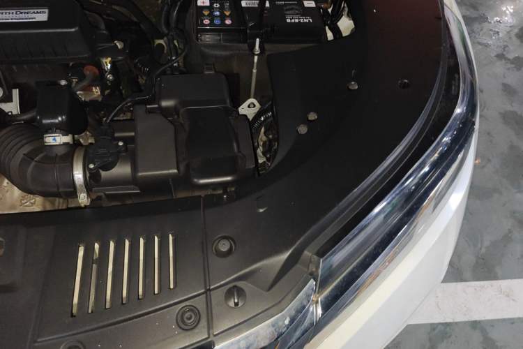 Used Honda Avancier 2017 240TURBO Two-Wheel Drive Premium Edition Engine Bay Left