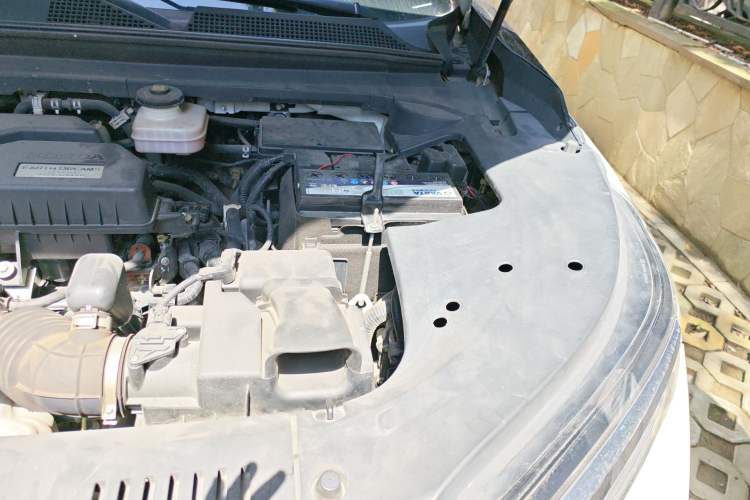 Used Honda Avancier 2017 240TURBO Two-Wheel Drive Comfort Version Engine Bay Left