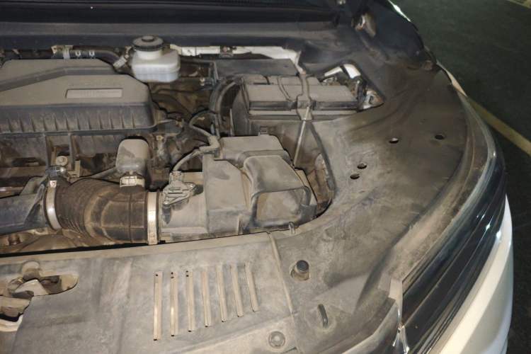 Used Honda Avancier 2017 240TURBO Two-Wheel Drive Comfort Version Engine Bay Left