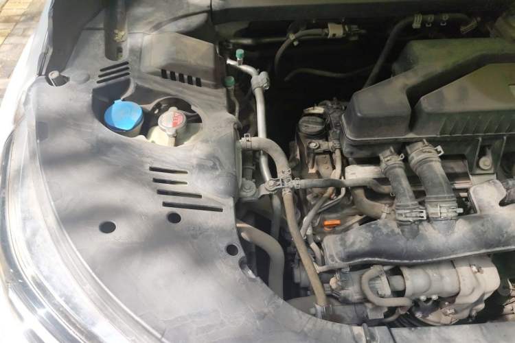Used Honda Avancier 2017 240TURBO Two-Wheel Drive Elite Edition Engine Bay Right