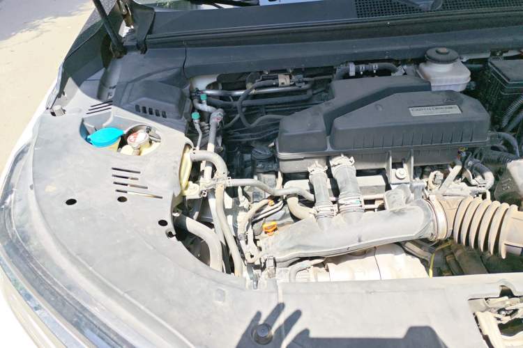 Used Honda Avancier 2017 240TURBO Two-Wheel Drive Comfort Version Engine Bay Right