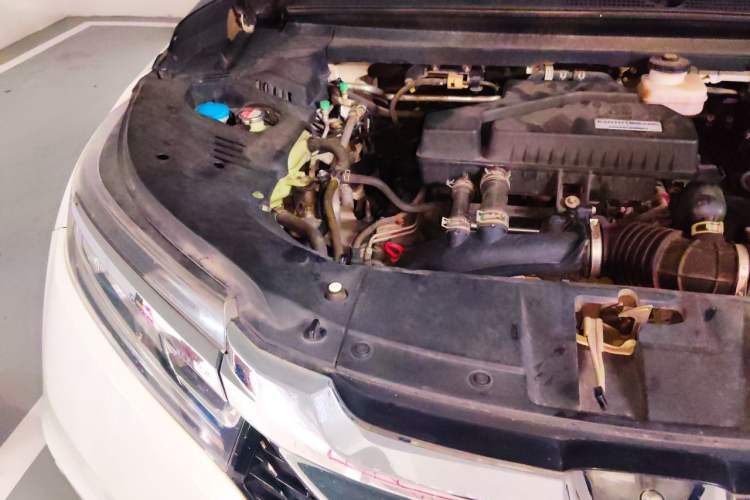 Used Honda Avancier 2017 240TURBO Two-Wheel Drive Comfort Version Engine Bay Right
