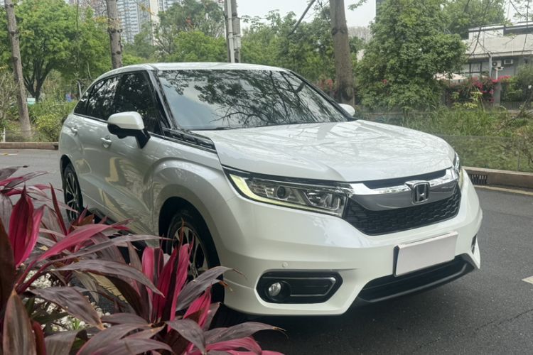 Used Honda Avancier 2017 240TURBO Two-Wheel Drive Luxury Edition Exterior 1