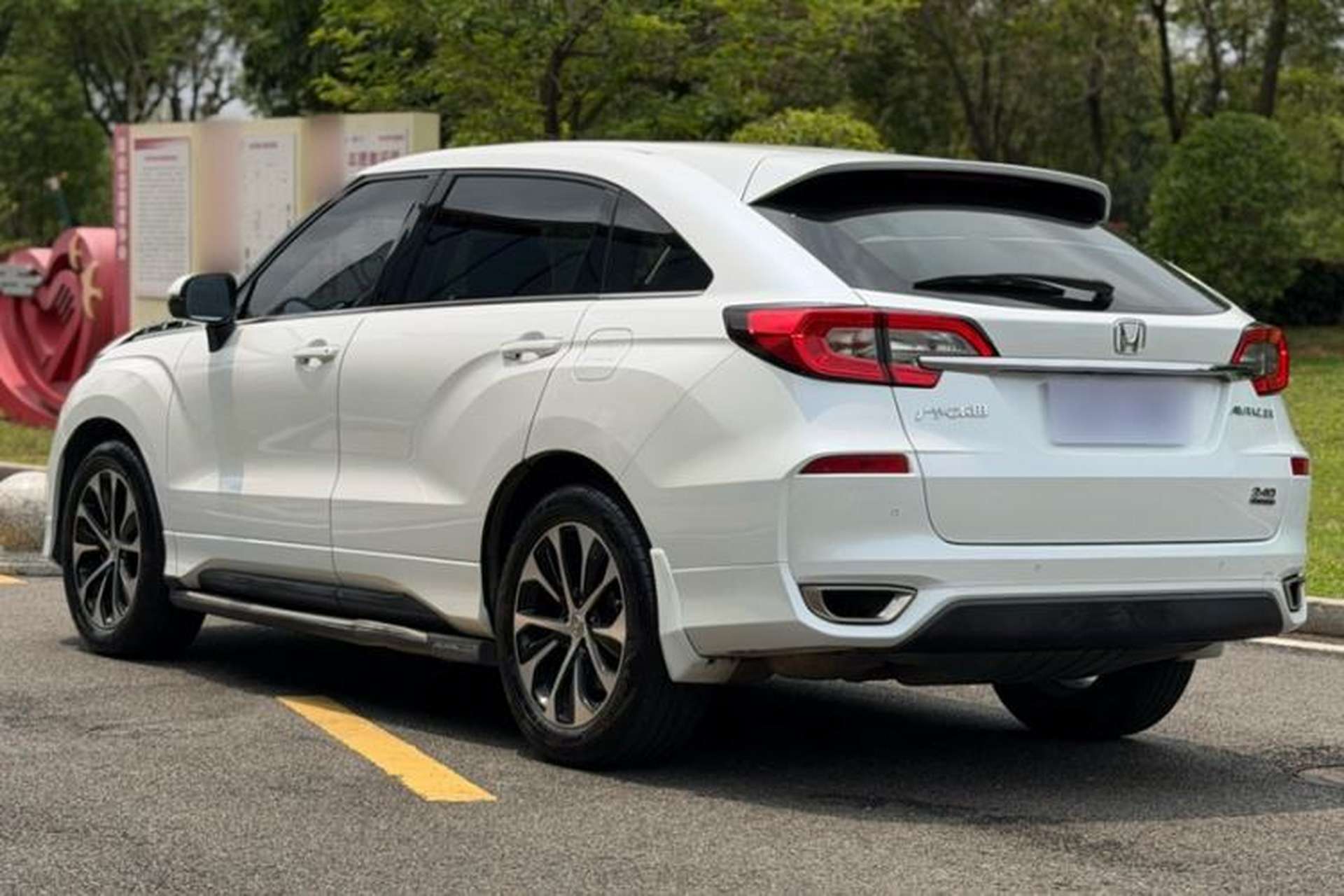 Used Honda Avancier 2017 240TURBO Two-Wheel Drive Premium Edition Exterior 2