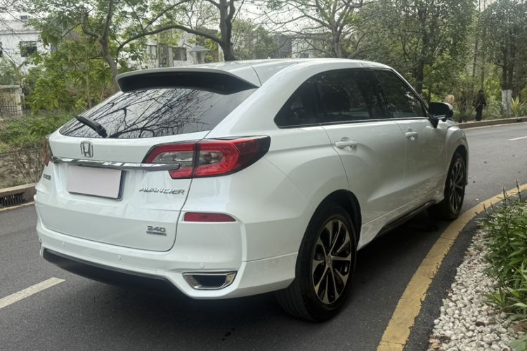 Used Honda Avancier 2017 240TURBO Two-Wheel Drive Luxury Edition Exterior 4