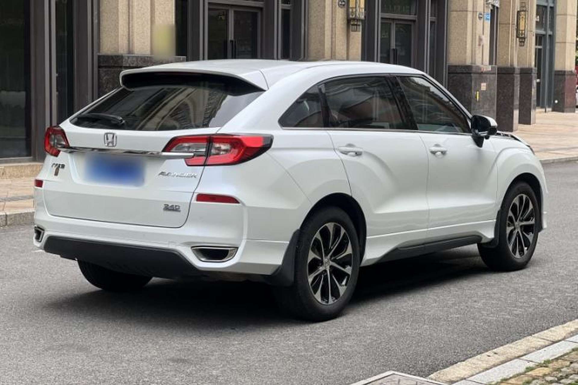 Used Honda Avancier 2017 240TURBO Two-Wheel Drive Premium Edition Exterior 4