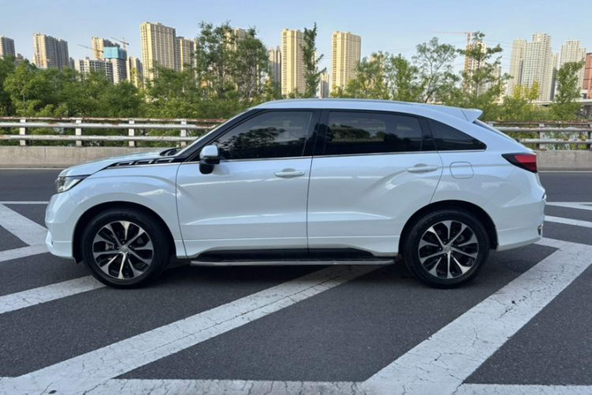Used Honda Avancier 2017 240TURBO Two-Wheel Drive Premium Edition Exterior 5