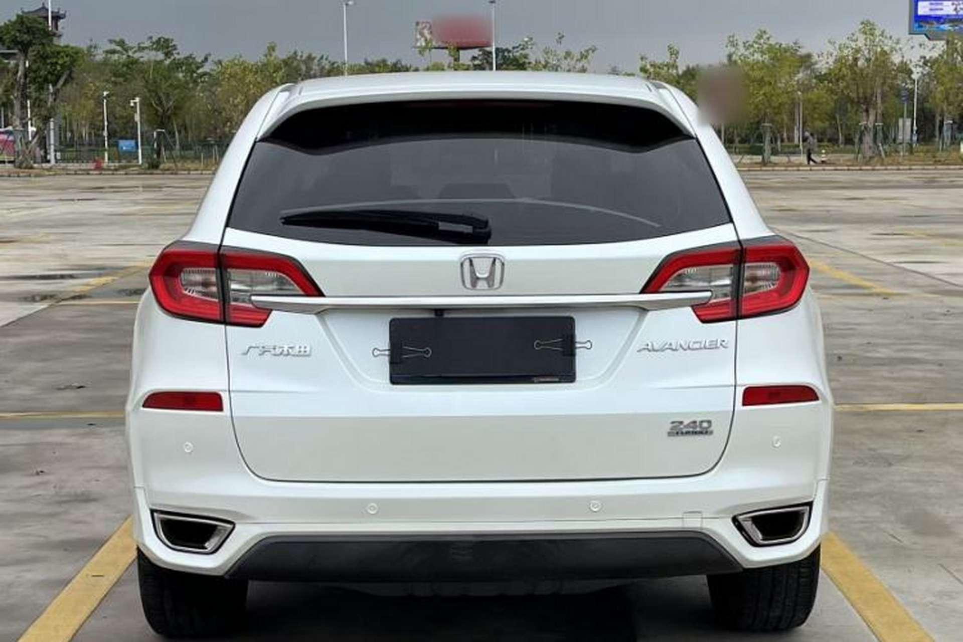 Used Honda Avancier 2017 240TURBO Two-Wheel Drive Elite Edition Exterior 5