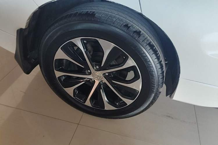 Used Honda Avancier 2017 240TURBO Two-Wheel Drive Elite Edition Exterior 5