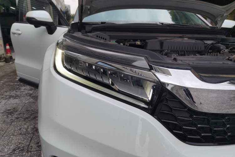 Used Honda Avancier 2017 240TURBO Two-Wheel Drive Premium Edition Exterior 6