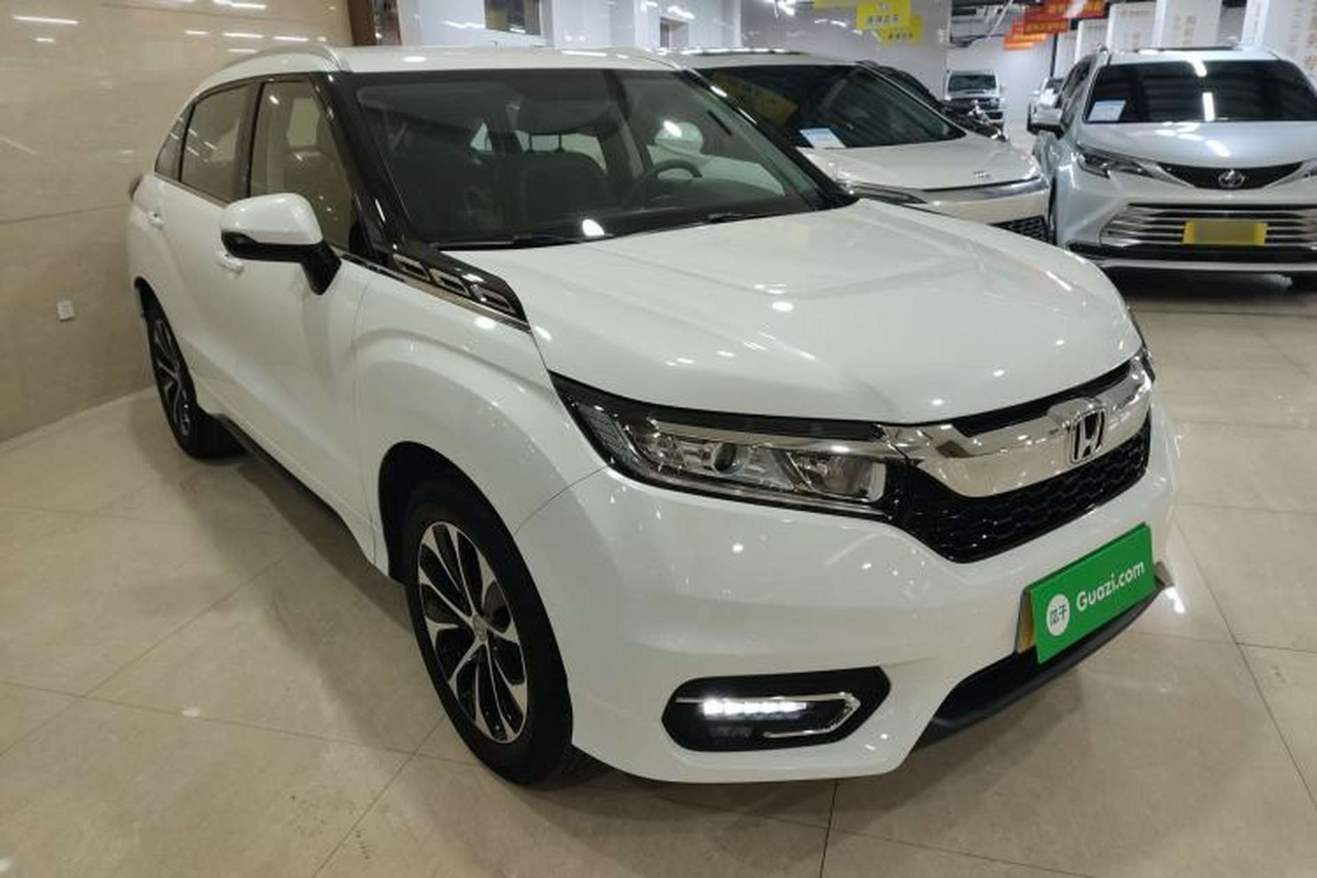 Used Honda Avancier 2017 240TURBO Two-Wheel Drive Elite Edition Front Right 45 Deg