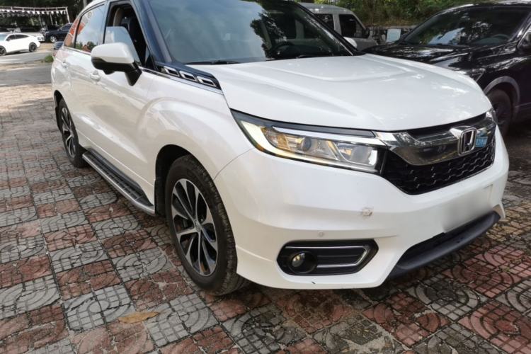 Used Honda Avancier 2017 240TURBO Two-Wheel Drive Luxury Edition Front Right 45 Deg