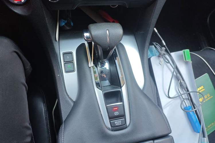 Used Honda Avancier 2017 240TURBO Two-Wheel Drive Elite Edition Gear Lever