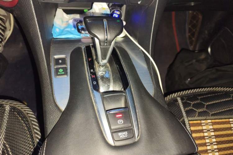 Used Honda Avancier 2017 240TURBO Two-Wheel Drive Premium Edition Gear Lever
