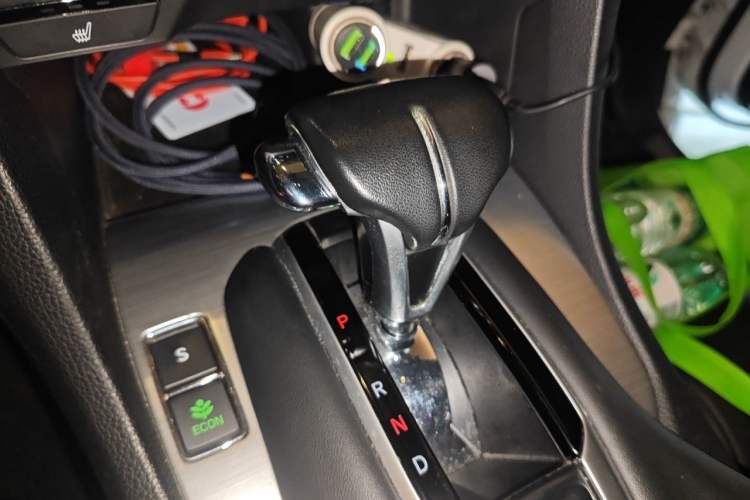 Used Honda Avancier 2017 240TURBO Two-Wheel Drive Premium Edition Gear Lever