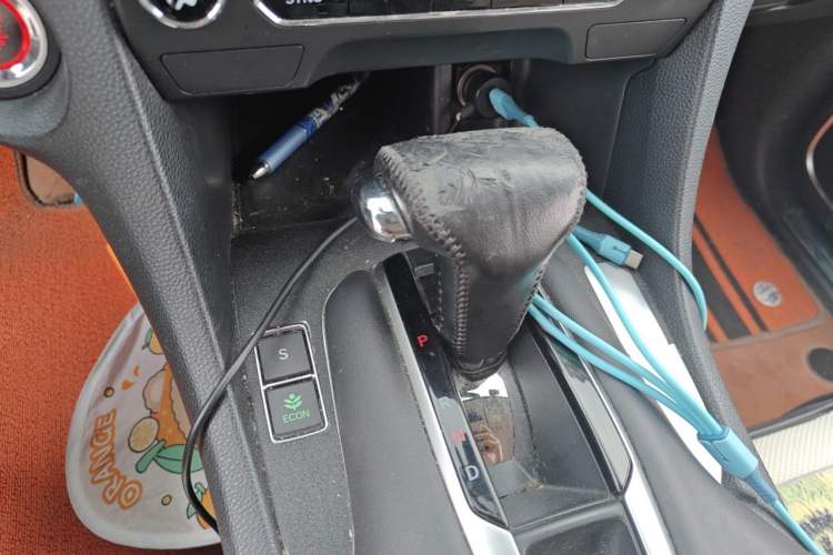 Used Honda Avancier 2017 240TURBO Two-Wheel Drive Elite Edition Gear Lever