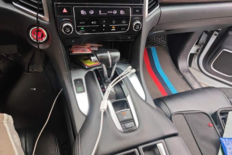 Used Honda Avancier 2017 240TURBO Two-Wheel Drive Premium Edition Gear Lever