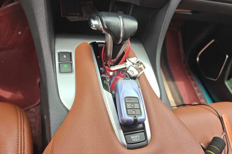 Used Honda Avancier 2017 240TURBO Two-Wheel Drive Comfort Version Gear Lever
