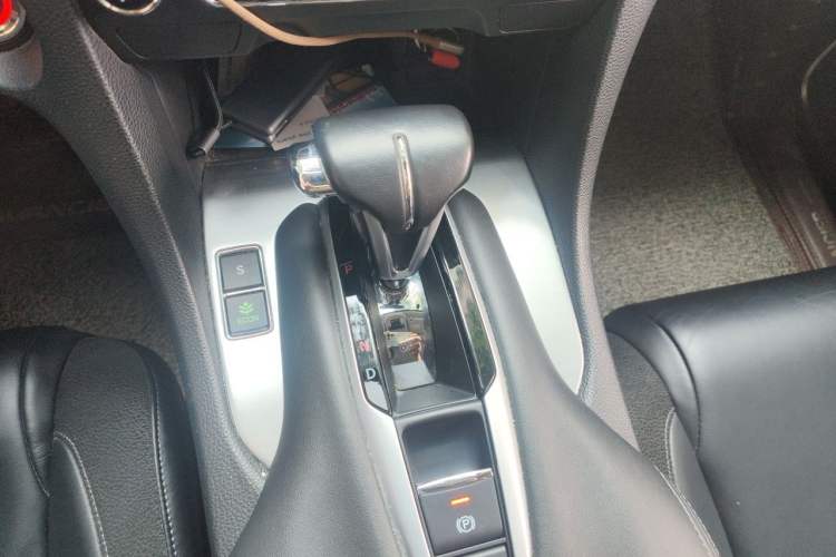 Used Honda Avancier 2017 240TURBO Two-Wheel Drive Comfort Version Gear Lever