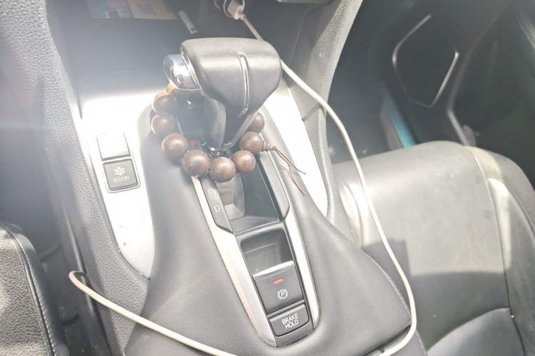 Used Honda Avancier 2017 240TURBO Two-Wheel Drive Premium Edition Gear Lever