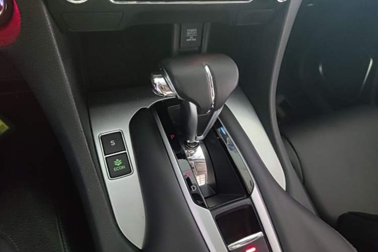 Used Honda Avancier 2017 240TURBO Two-Wheel Drive Comfort Version Gear Lever