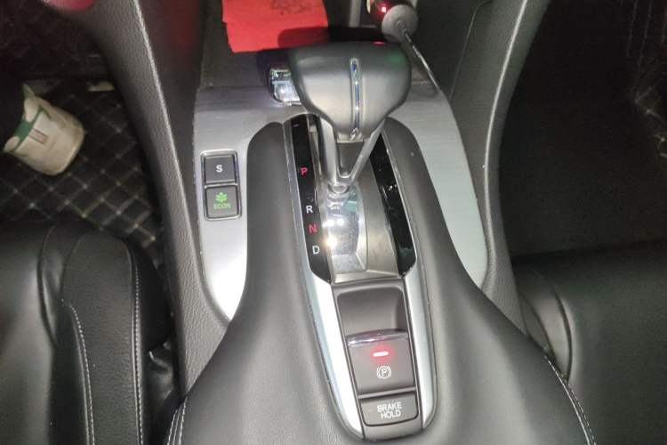 Used Honda Avancier 2017 240TURBO Two-Wheel Drive Premium Edition Gear Lever