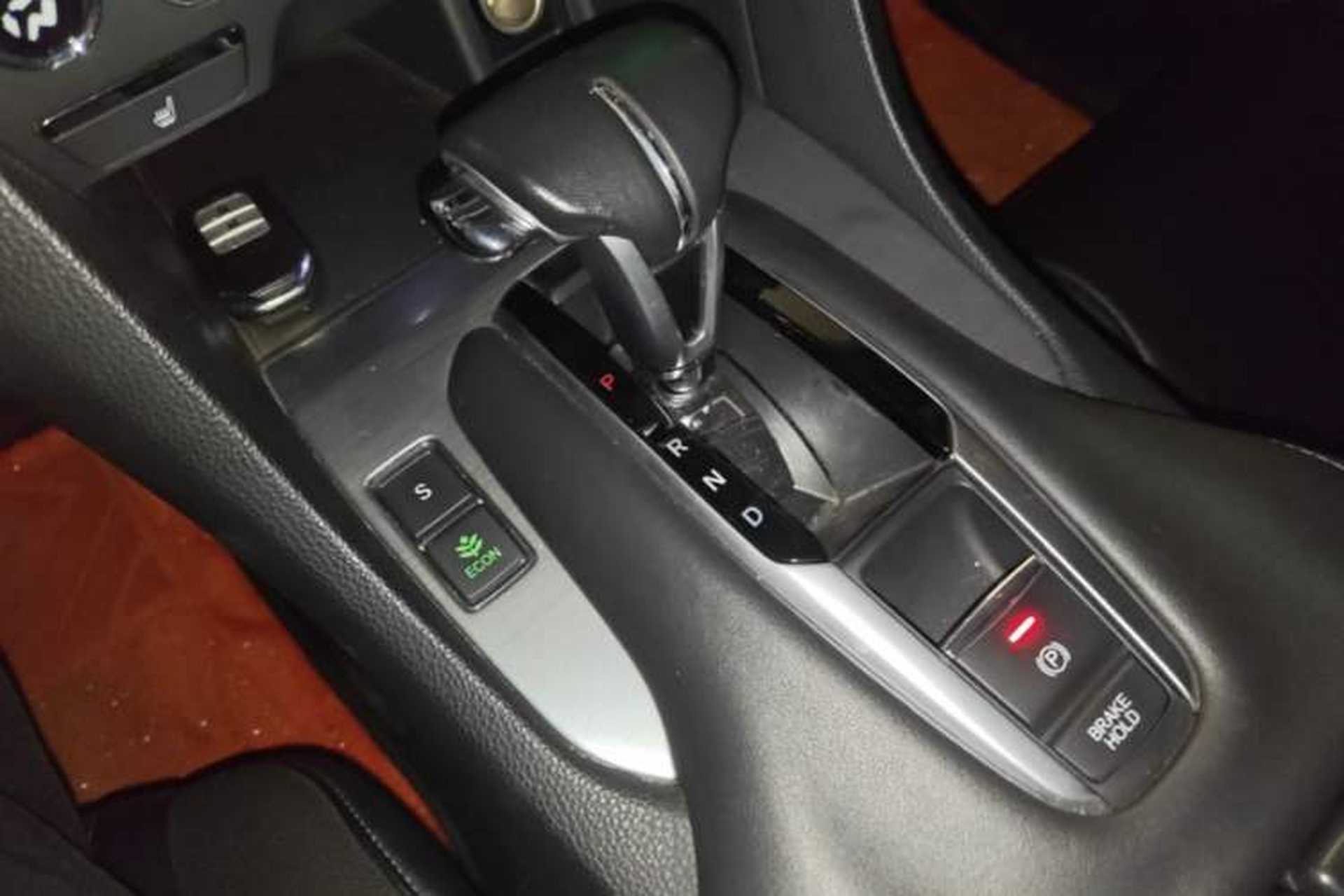 Used Honda Avancier 2017 240TURBO Two-Wheel Drive Luxury Edition Gear Lever
