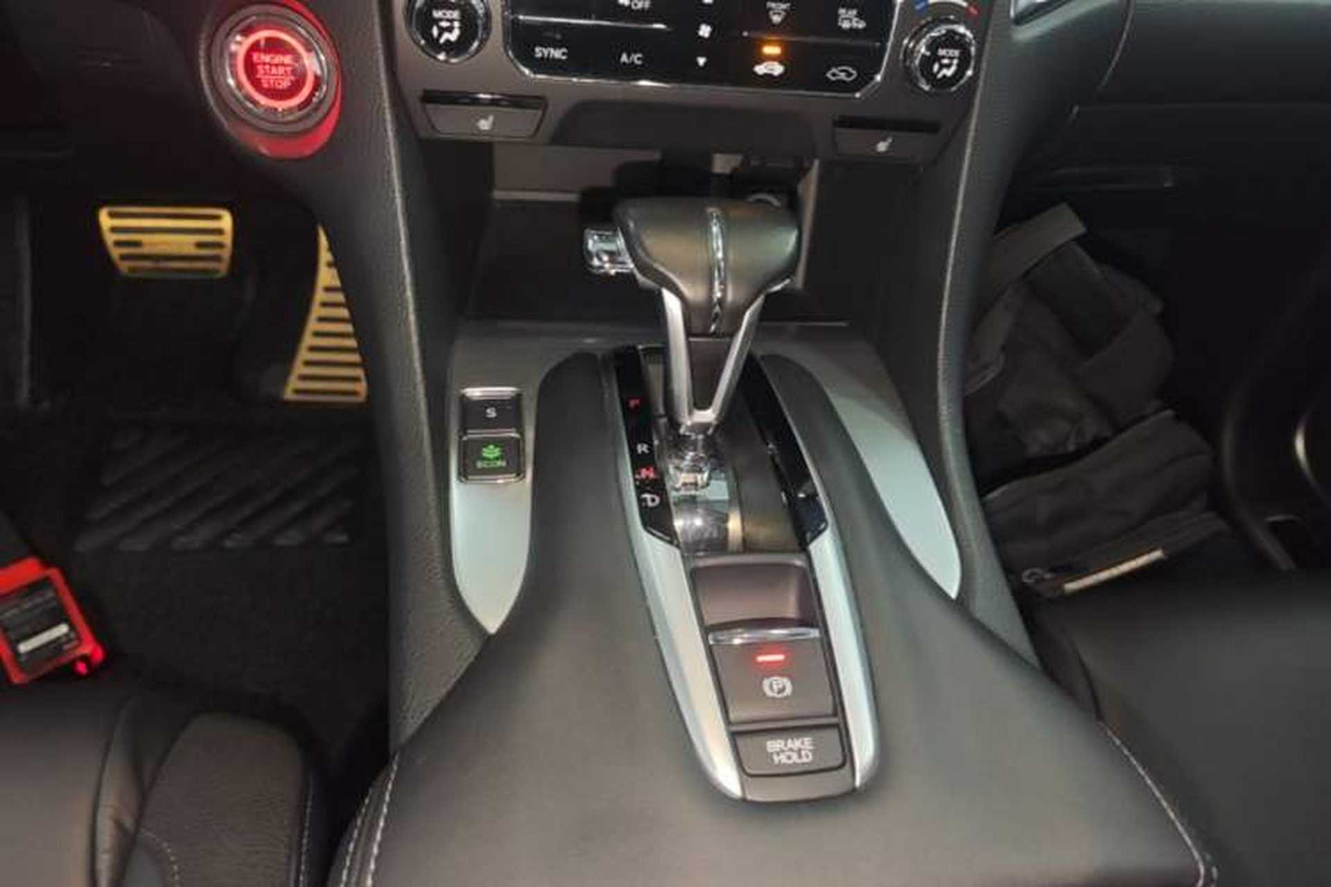 Used Honda Avancier 2017 240TURBO Two-Wheel Drive Premium Edition Gear Lever