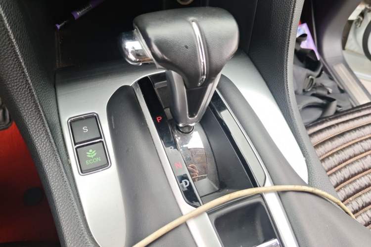Used Honda Avancier 2017 240TURBO Two-Wheel Drive Luxury Edition Gear Lever