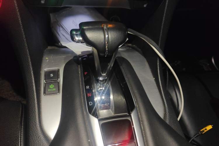 Used Honda Avancier 2017 240TURBO Two-Wheel Drive Premium Edition Gear Lever
