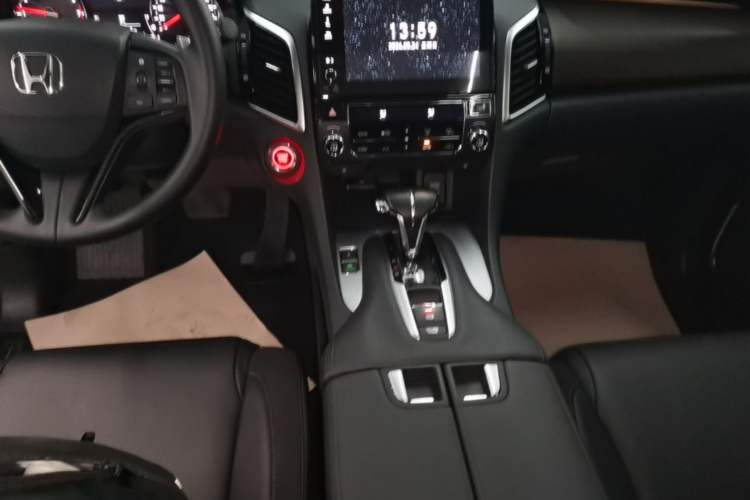 Used Honda Avancier 2017 240TURBO Two-Wheel Drive Premium Edition Gear Lever